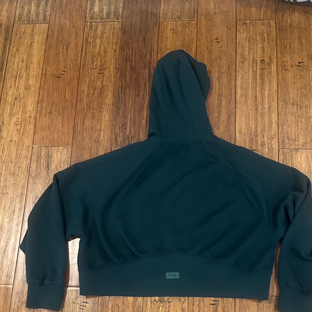 YPB Dark Green Cropped Hoodie by Abercrombie - Picture 5 of 6